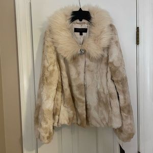 Marc New York Andrew Marc Women’s Cream Faux Fur Fashion Jacket, Size Medium